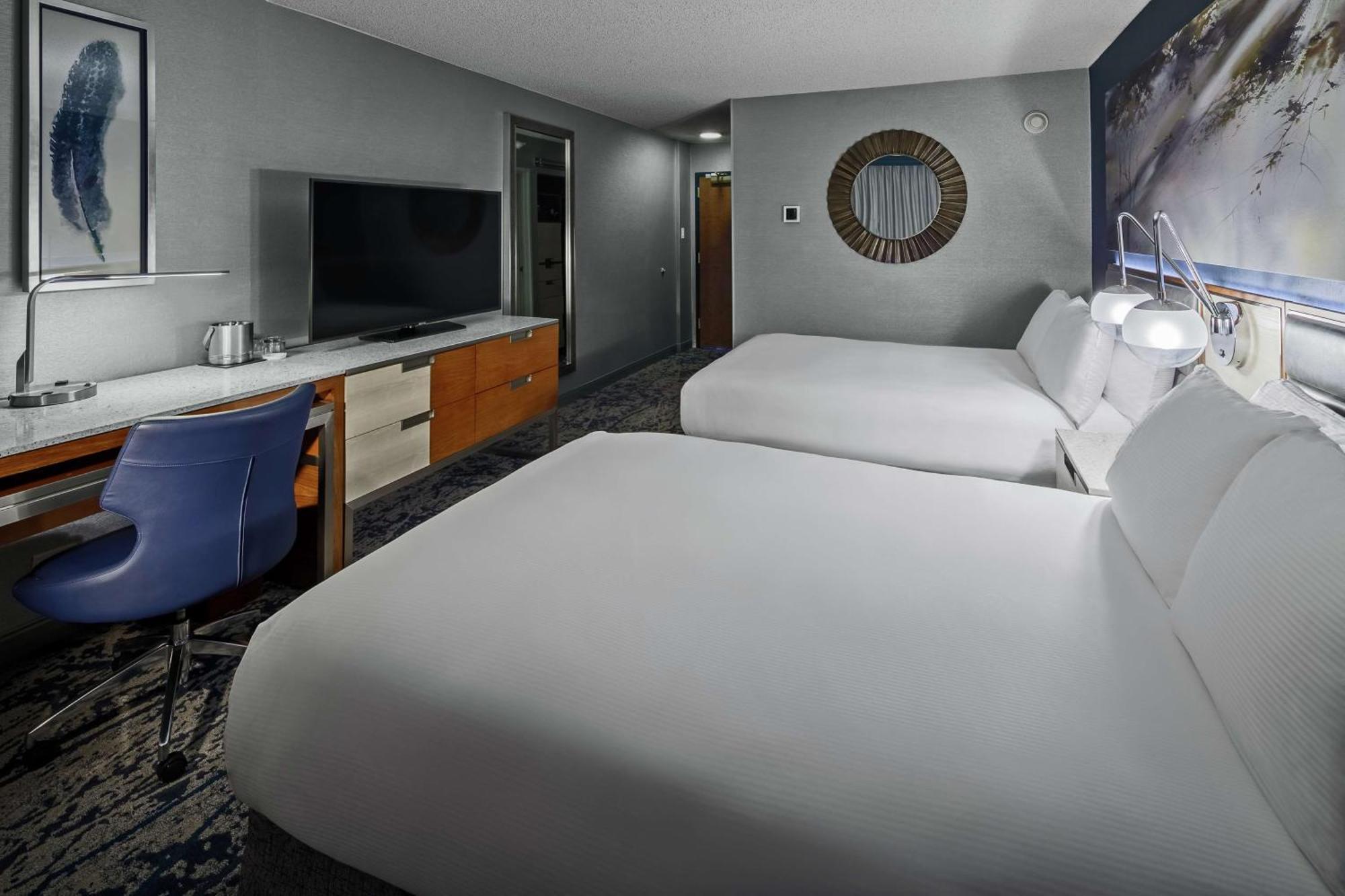 Doubletree By Hilton Hotel Denver Exterior photo